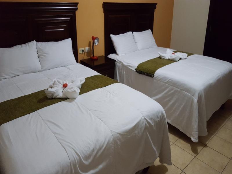 Apart Hotel Pico Bonito Ла-Сейба Экстерьер фото